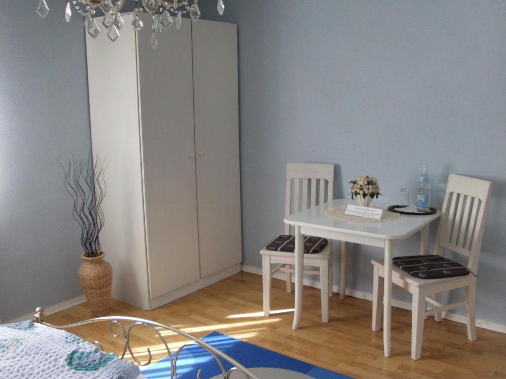 Hotel Martinsklause Meckesheim Habitación foto