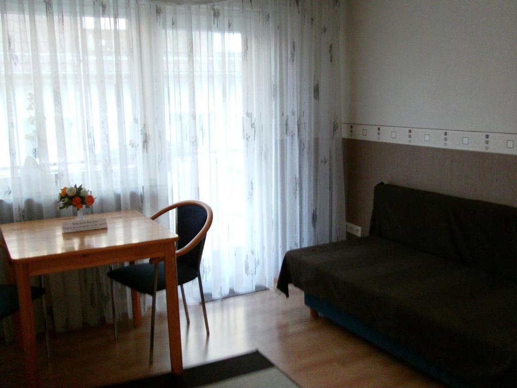Hotel Martinsklause Meckesheim Habitación foto