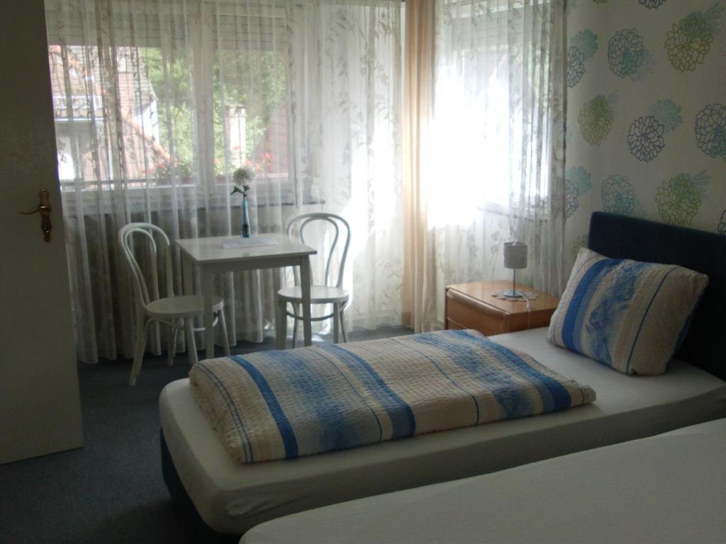 Hotel Martinsklause Meckesheim Habitación foto