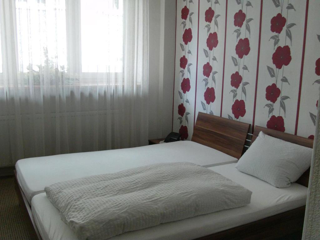 Hotel Martinsklause Meckesheim Habitación foto
